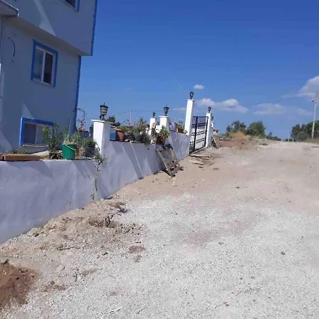 Appartement 3 Km From Bozcaada Pier, In Touch With Nature